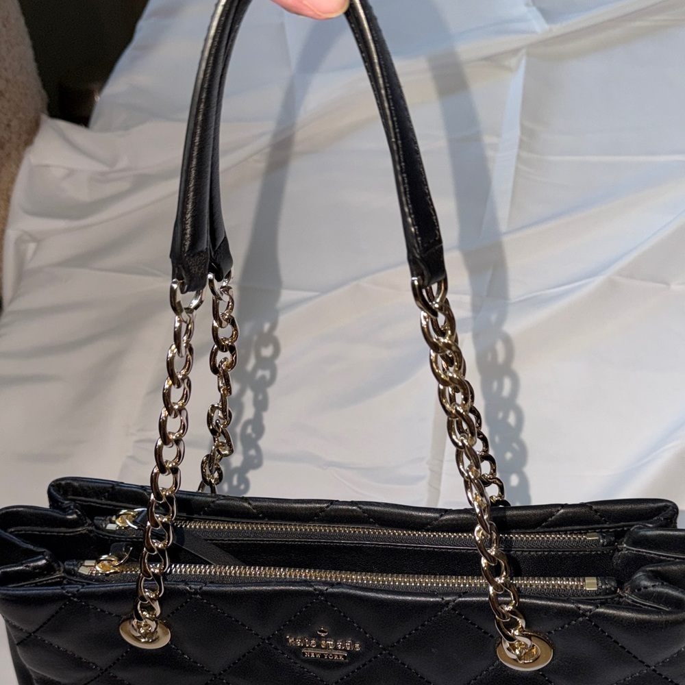 Kate Spade Quilted Black Shoulder Bag with Gold Chain - Picture 3 of 13